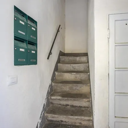 Apartment Campuccio In Oltrarno, Florence